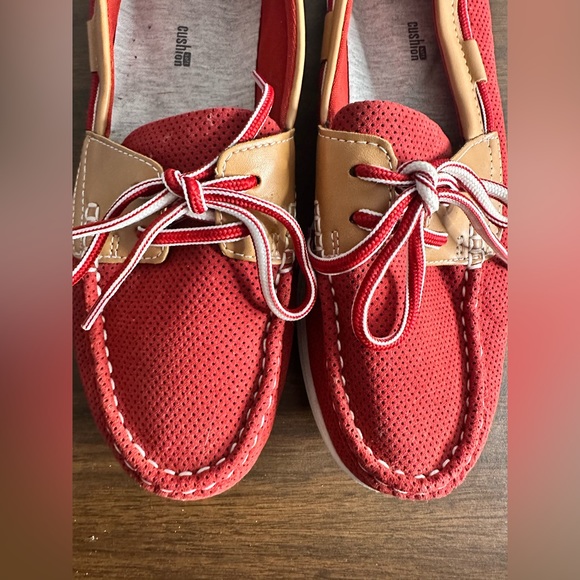 Clarks women’s loafers. Size 9.5 - Picture 4 of 11